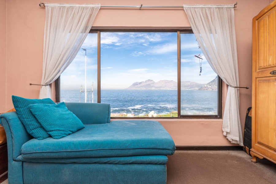 4 Bedroom Property for Sale in Kalk Bay Western Cape